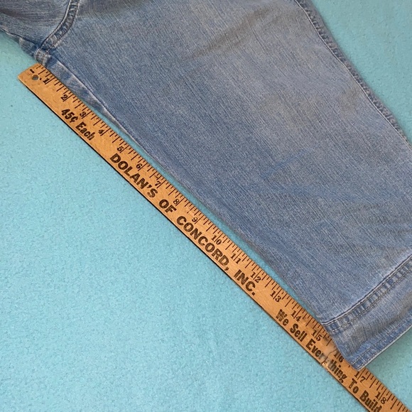 GLORIA VANDERBILT denim blue peddle pushers cargo style snap pockets size 12 - Picture 13 of 15